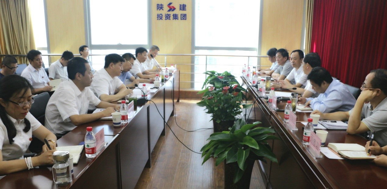 銅川市委常委、常務(wù)副市長嚴(yán)維佳率隊來陜建投資集團(tuán)洽談合作
